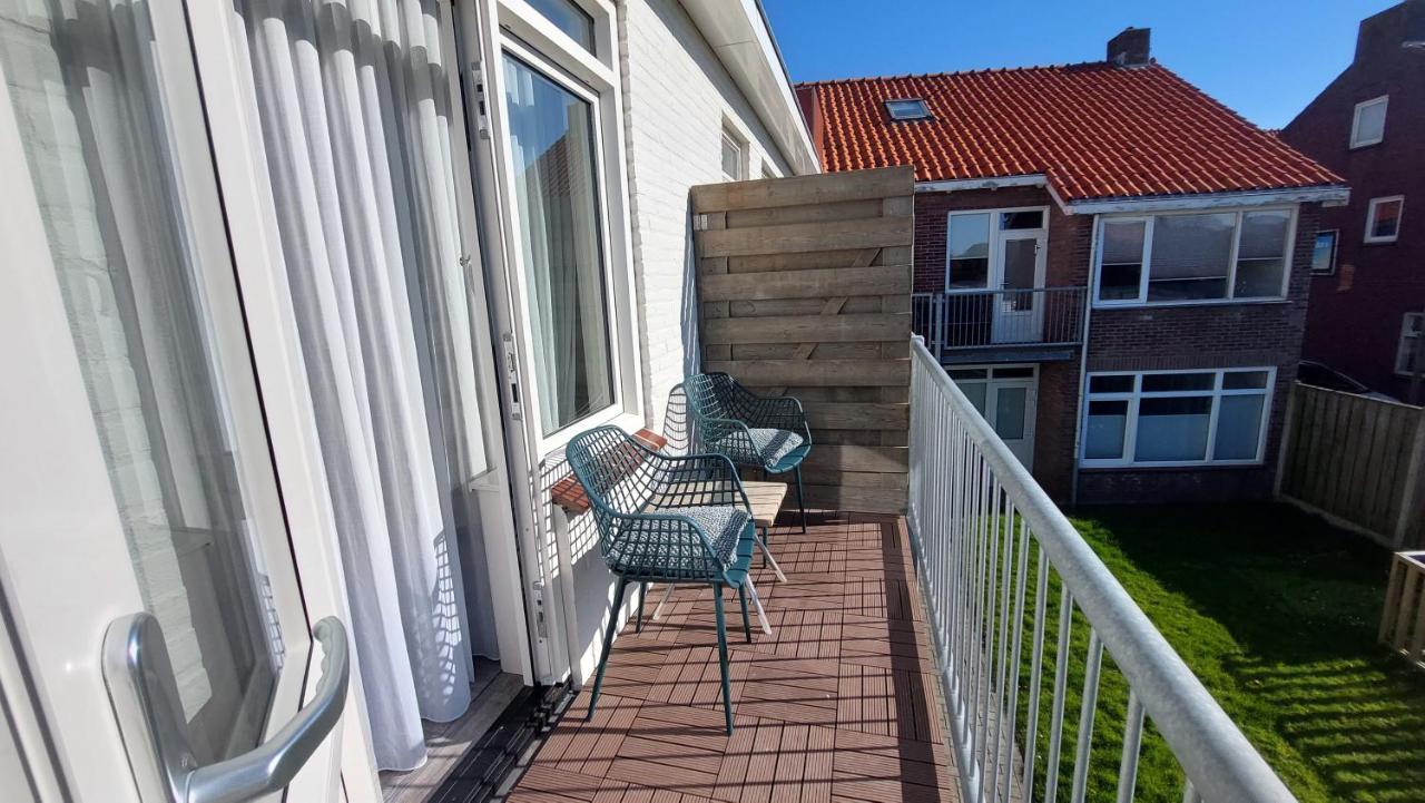 Appartement Vlakbij Strand En Centrum Заутеланде Екстер'єр фото